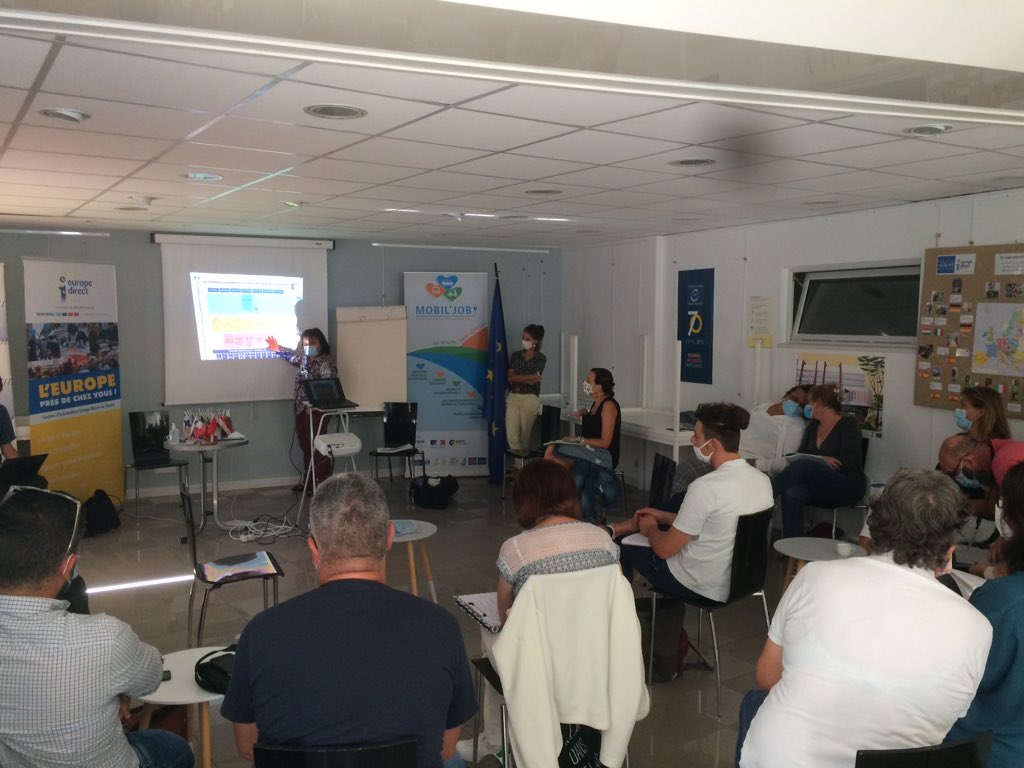 MdEuropeNimes's tweet photo. Faire bénéficier vos jeunes de la mobilité internationale?? Rejoignez le collectif départemental de mobilité internationale dans le @Gard . Première réunion à la @MdEuropeNimes avec #ipeicc @CRIJMontpellier @EurodeskFR @LyceeNimes https://t.co/QCl1ZX4LUl