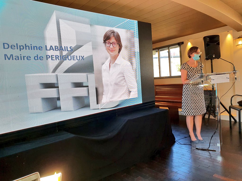 ffbdordogne's tweet photo. Assemblée générale de la @ffbdordogne en présence de @delphinelabails et première intervention du nouveau Président du département, David Pontou. Bravo pour sa prise de fonction. https://t.co/OPHmrnHOZY
