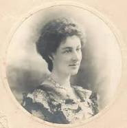 This time next week I'll be chatting to  @ScotSuffragette here:  https://www.facebook.com/ProtestsandSuffragettes & to get us in the mood a THREADof Scots suffragettes. My favies. Here's Inverness lass Marion Wallace Dunlop, an artist who made stencils for quick graffiti & in 1909 the1st hunger striker/1