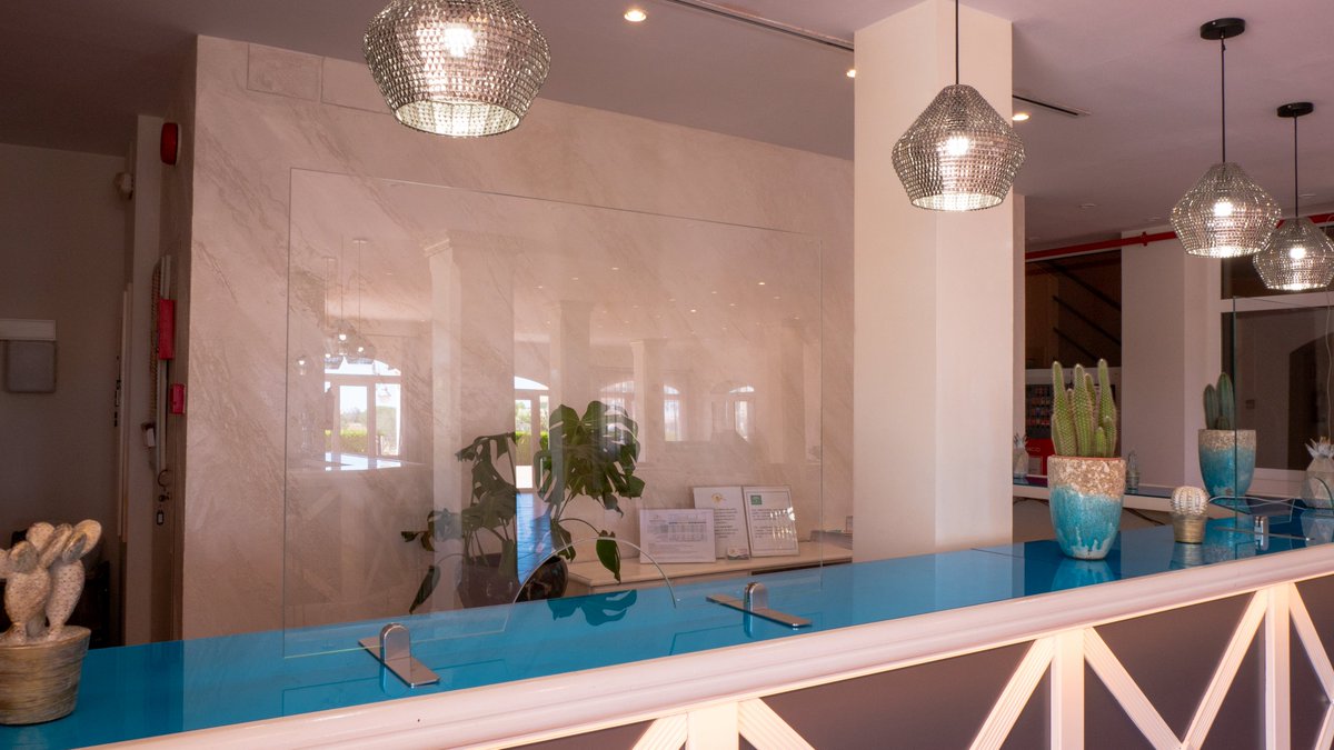 ResortDunas's tweet image. Aún queda verano y en @ResortDunas  lo vamos a aprovechar hasta el final🏖💙

Disfruta de la paz y tranquilidad que nos regala #Matalascañas en septiembre alojándote nuestros apartamentos.

💻 dunasdedonanagolfresort.com
☎959 02 62 10