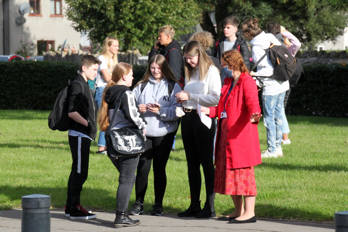 StrodeCollege's tweet photo. Hello and welcome to our vocational students starting with us today. #firstdayatcollege https://t.co/ehfOWwgibK