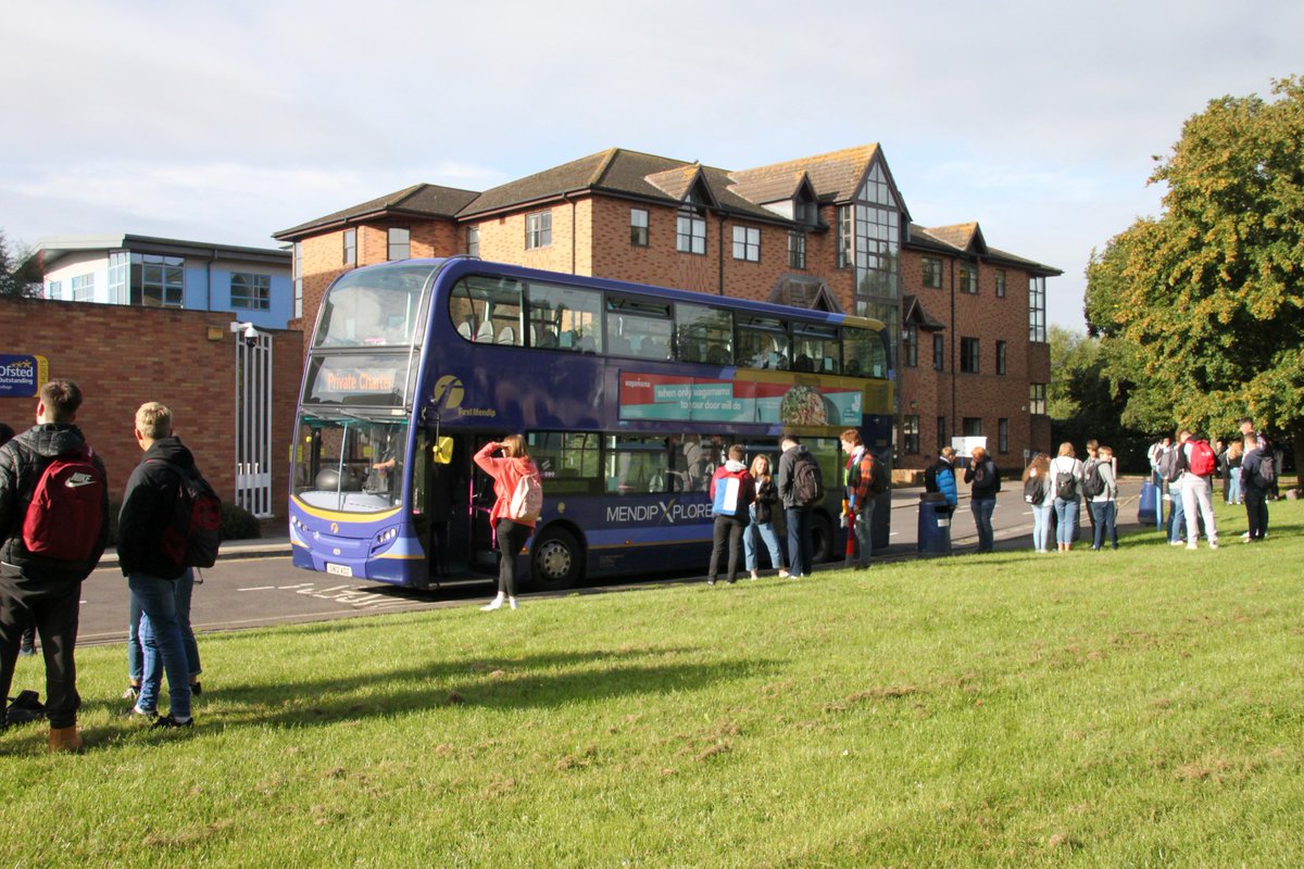 StrodeCollege's tweet photo. Hello and welcome to our vocational students starting with us today. #firstdayatcollege https://t.co/ehfOWwgibK