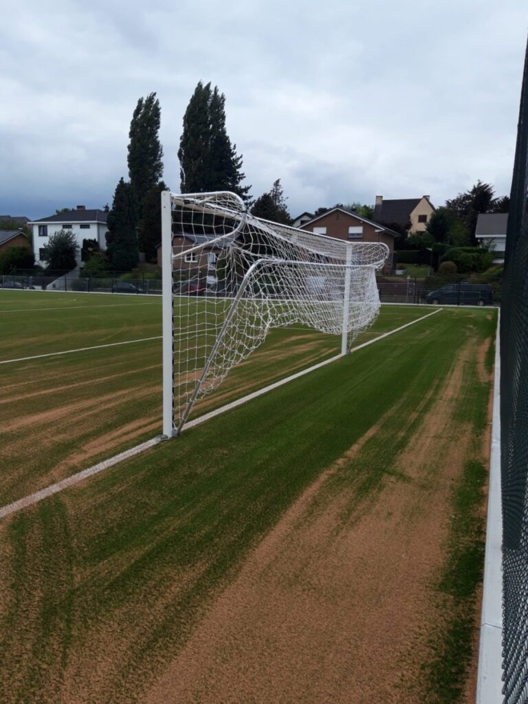 fcmoorsel's tweet photo. Het nieuwe kunstgrasveld aan de Vinkenlaan @fcmoorsel is klaar voor gebruik. Net op tijd voor de start van de competities! ==> https://t.co/rXoXJxBdnJ https://t.co/Ez6OQT89ST