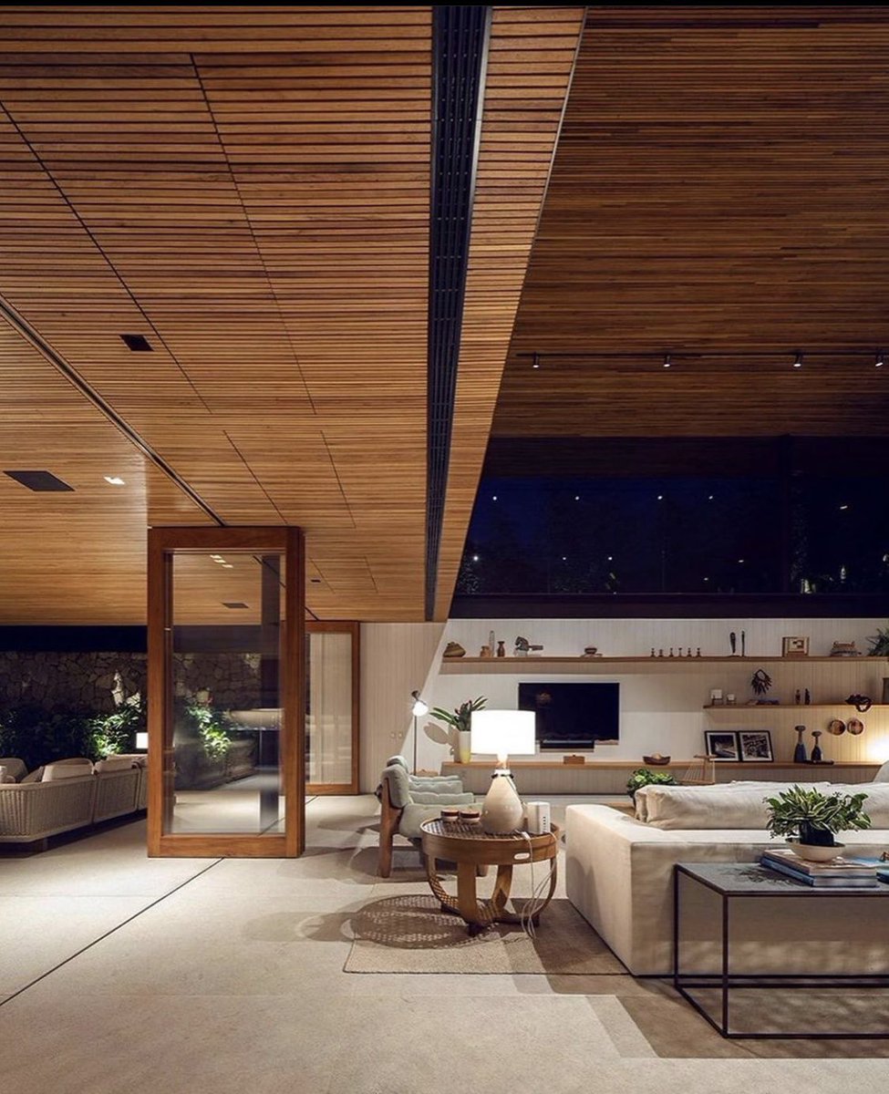 INTERIORPORN1's tweet photo. Let’s take a look at the beauty of this home https://t.co/VgzO5VqlUt