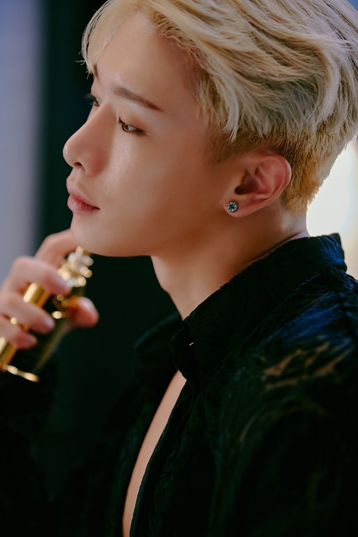 100toback's tweet photo. 나 기절해요 https://t.co/b64lM4wTIl