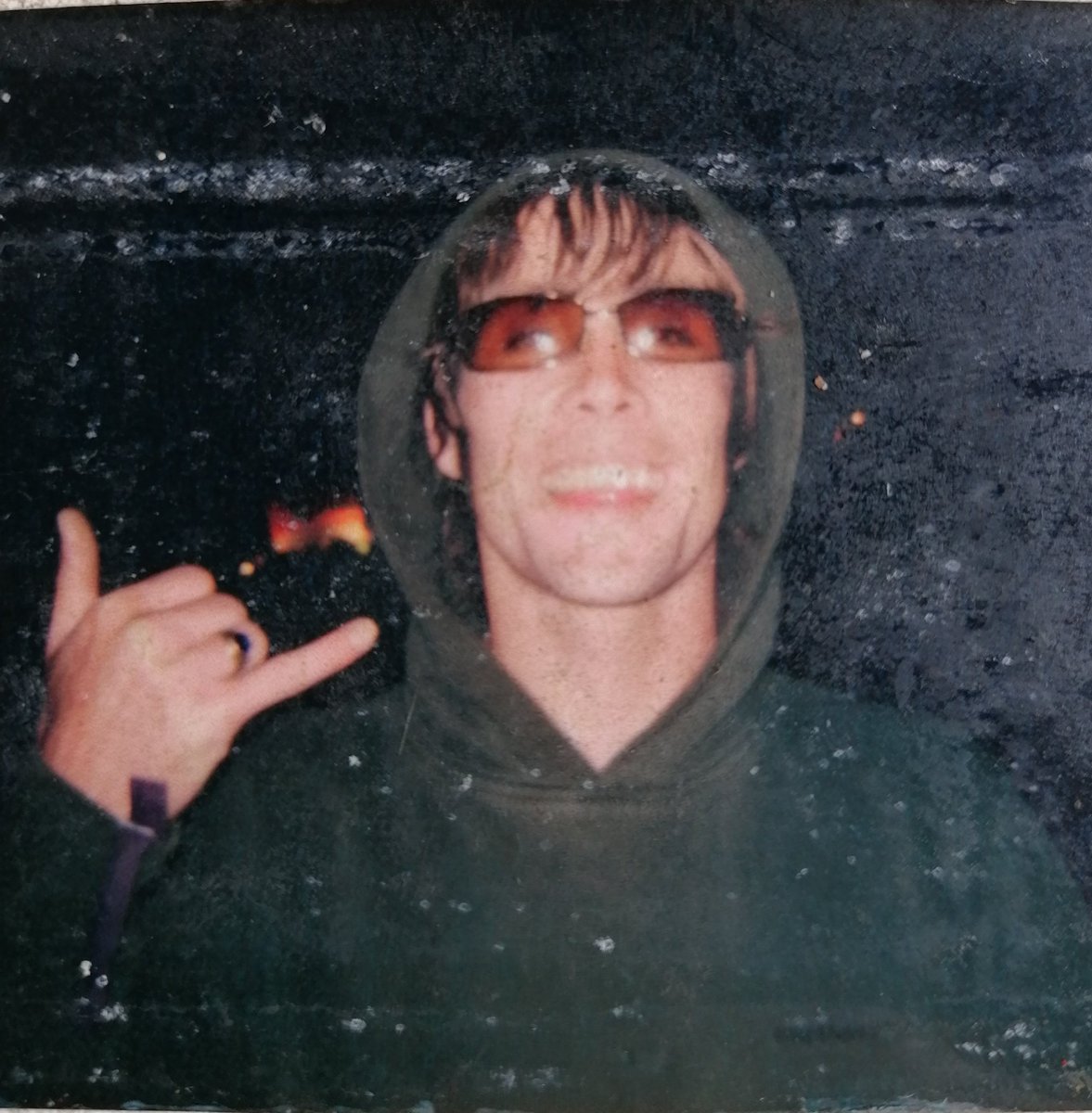 MEMADMICKA's tweet photo. My Best Mate and Fallen Rider ๐๏ธ gone 14 years today ๐ข still missed everyday ๐ last pic taken at #electricpicnic 2006 ๐ #RIP #Patch #rideon ๐๐๏ธ๐ https://t.co/fJYtucua4v
