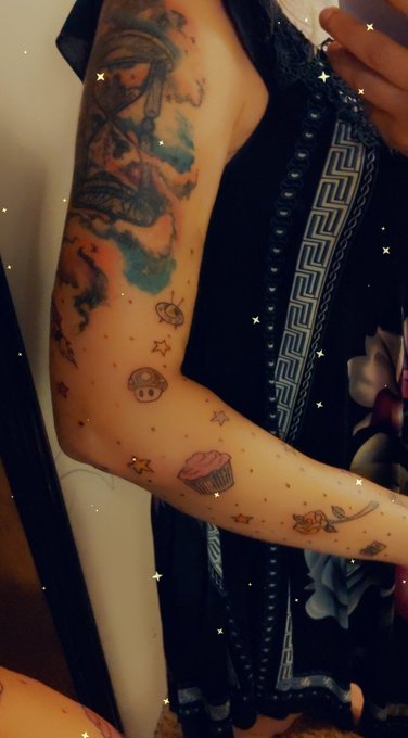 Sleeve almost done... https://t.co/HjrEimv9ga