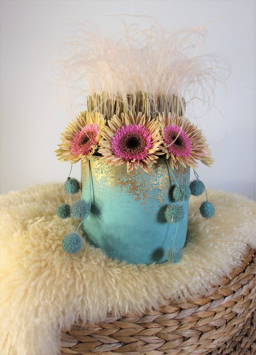We are excited to introduce one of our #new Gerberas. Meet our crazy, funky. funny, fantastic SMEAGOL! Created in our own breeding nursery. A real musthave if you love working with something truly different! This creation was made by Mikala from Mikafolia.com.