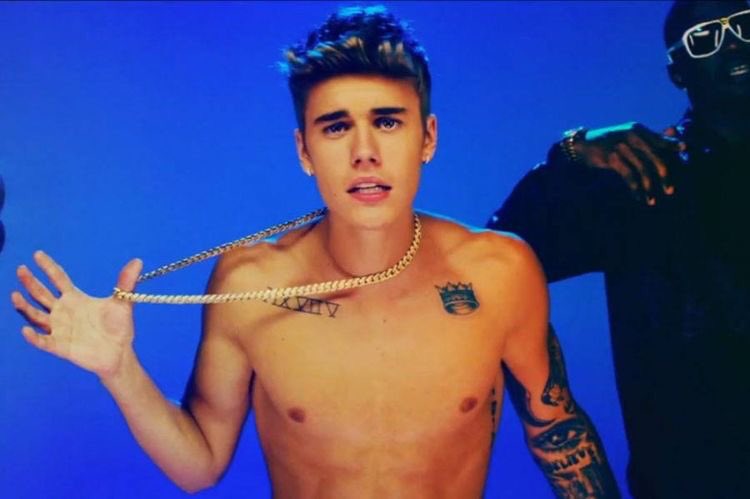bieberszle's tweet photo. bizzle 2014                             bizzle 2020 https://t.co/hejewJlkE4