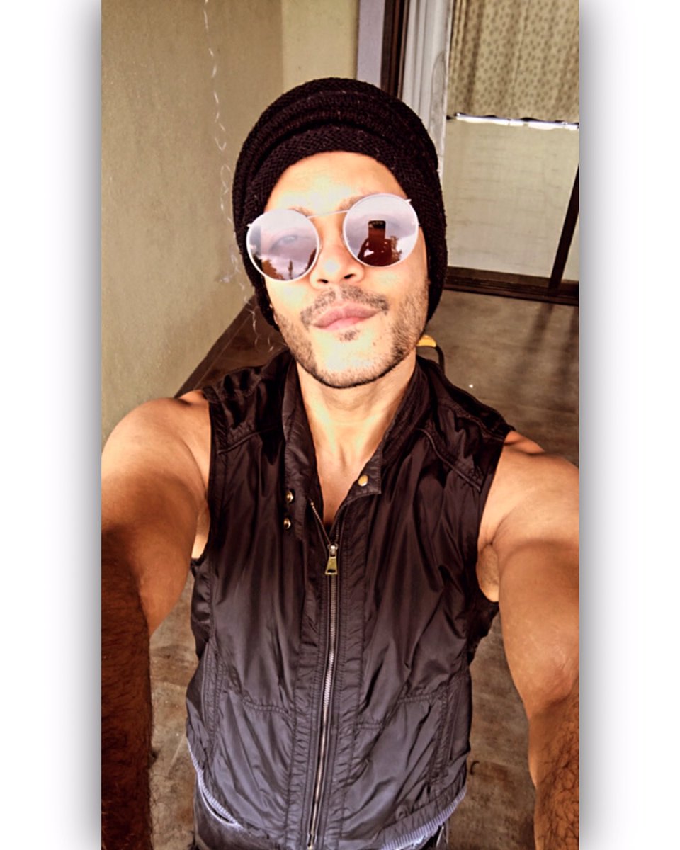RizwannSikander's tweet photo. Weekend is here So bring out the best of you.
.
.
.
.
.
#hotness #allover #dashing #romance #lover #partytime #party #mood #on #lonavala #jummamubarak #rizwannsikander https://t.co/r4yshoA5Wm
