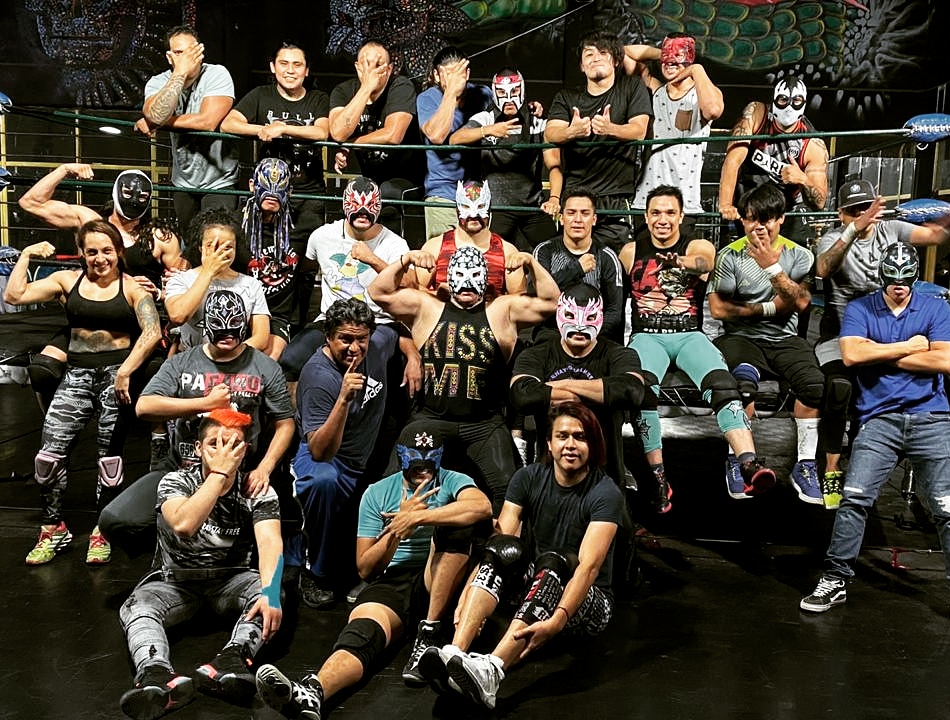 DrKaronteJr's tweet photo. Cuanto más fuertes seamos por dentro, más indestructibles seremos por fuera. 
Último entrenamiento, ahora a deskanzar q mañana hay q laborar. 
#KlanMalandro #TendidosComoBandidos #Familia #ElKlanDirectoHastaArriba #ArribaTepito @argeniskaronte https://t.co/pGbAQNVGLM