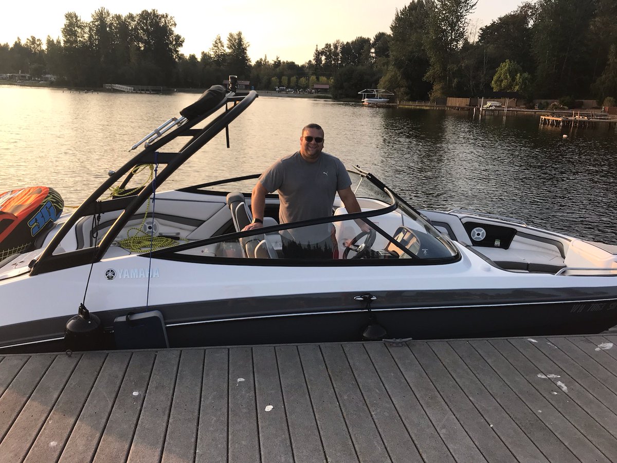 Kevin_Stride's tweet photo. Love going out on the lake after a hard day of work! #LakeLifeLiving #Yamaha #AR240 @YamahaBoating https://t.co/EHh4wJ6DCg