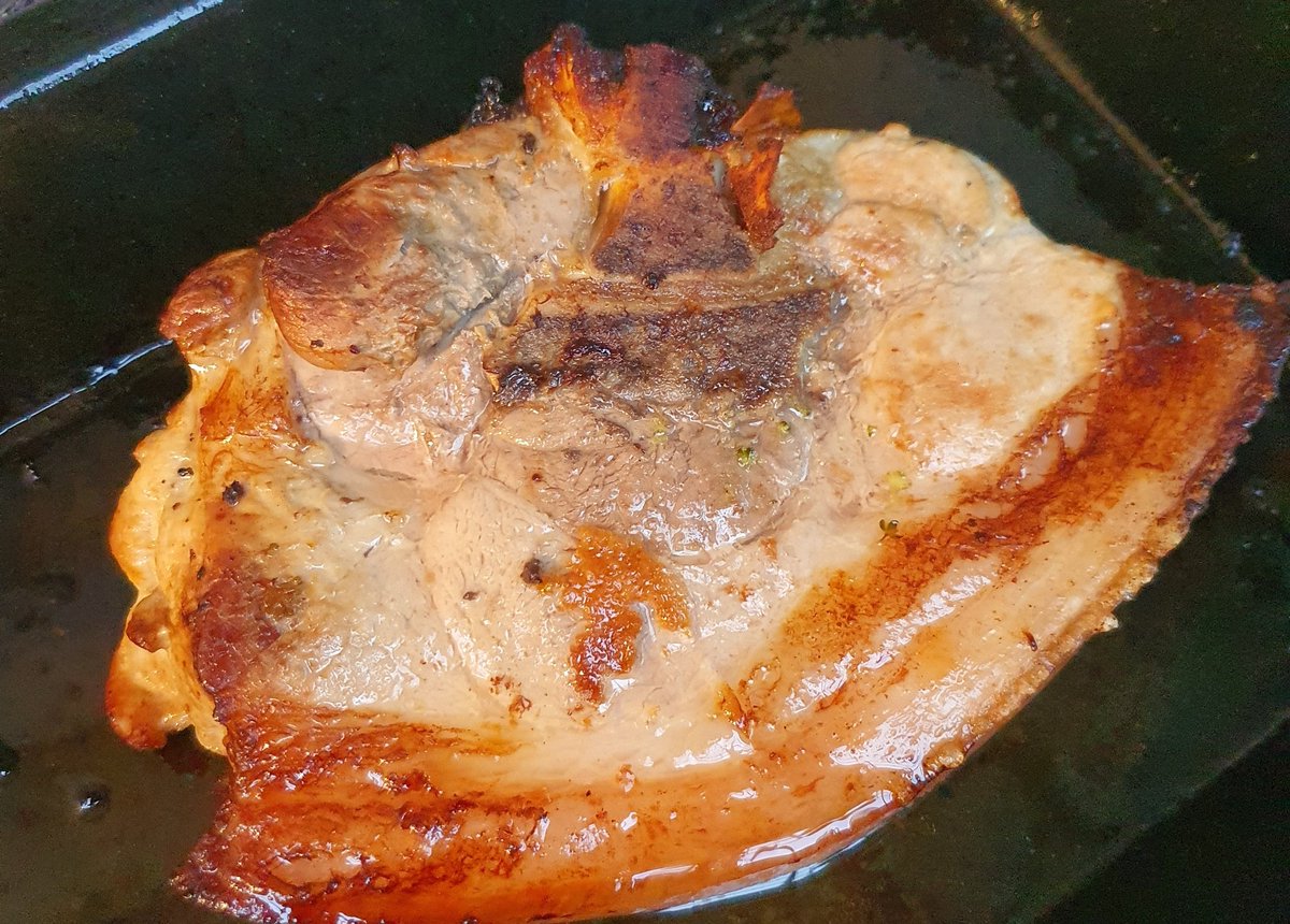 WallowGuernsey's tweet photo. Just delivered these beautiful pork cuts to @TheHookGuernsey
Look out for locally reared pedigree pork on their menu https://t.co/yO8xJKSOOO