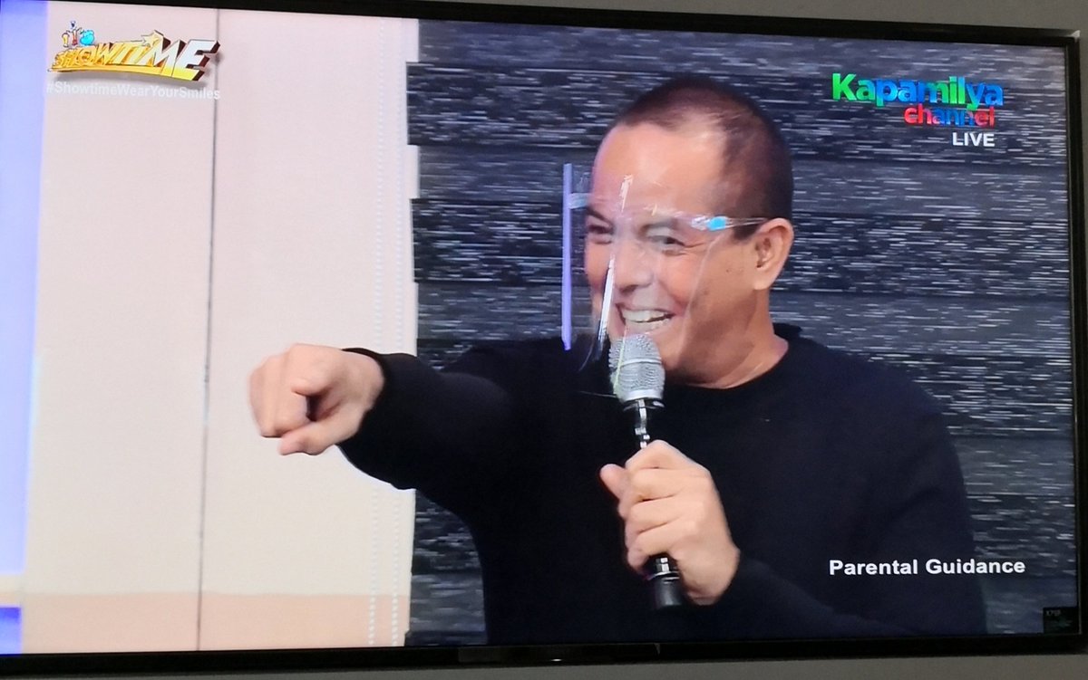 codexplorer88's tweet photo. #ShowtimeWearYourSmiles https://t.co/oYlzxlZEvP