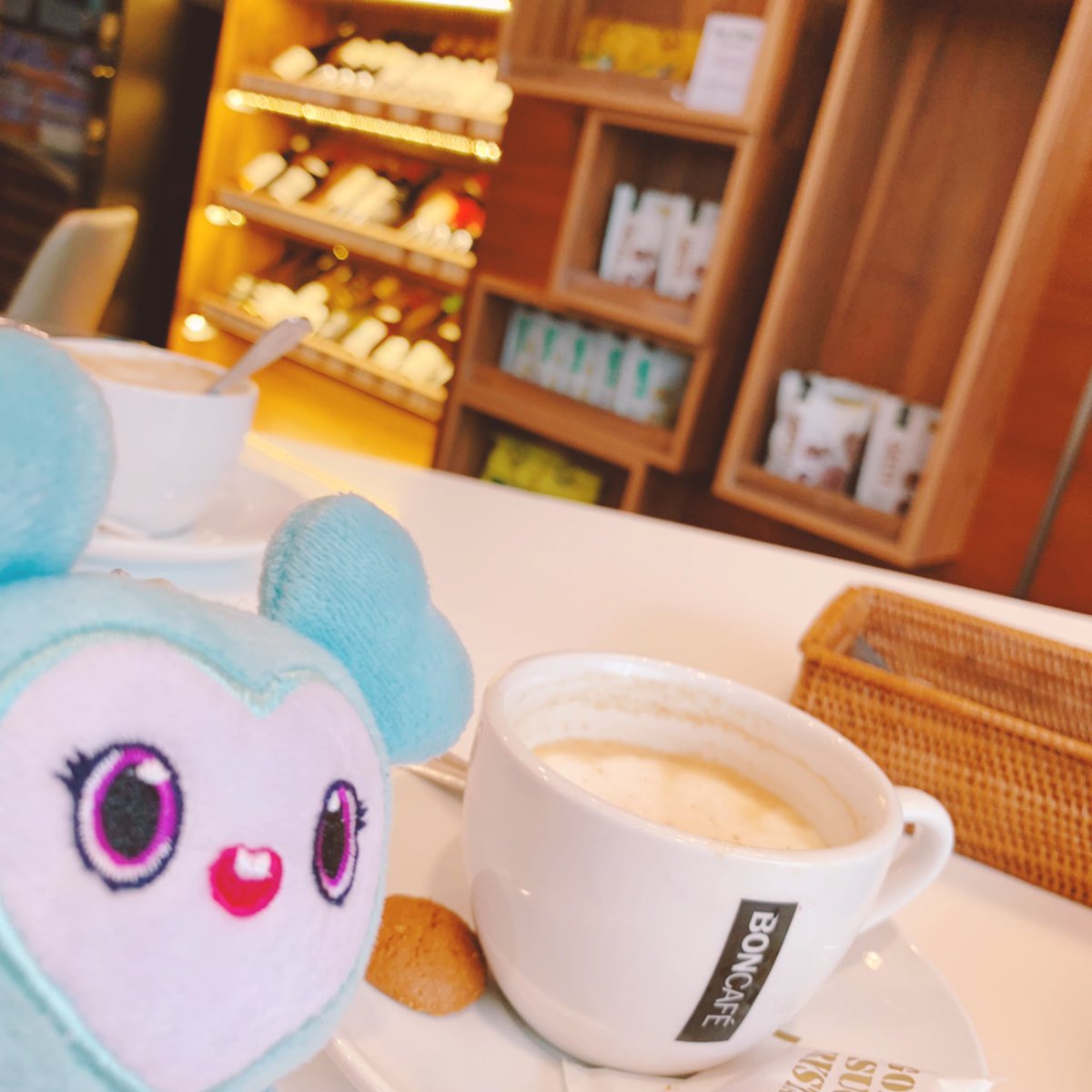 navelystrail's tweet photo. 커피! ☕️🤍 https://t.co/0PvWZ4geCN