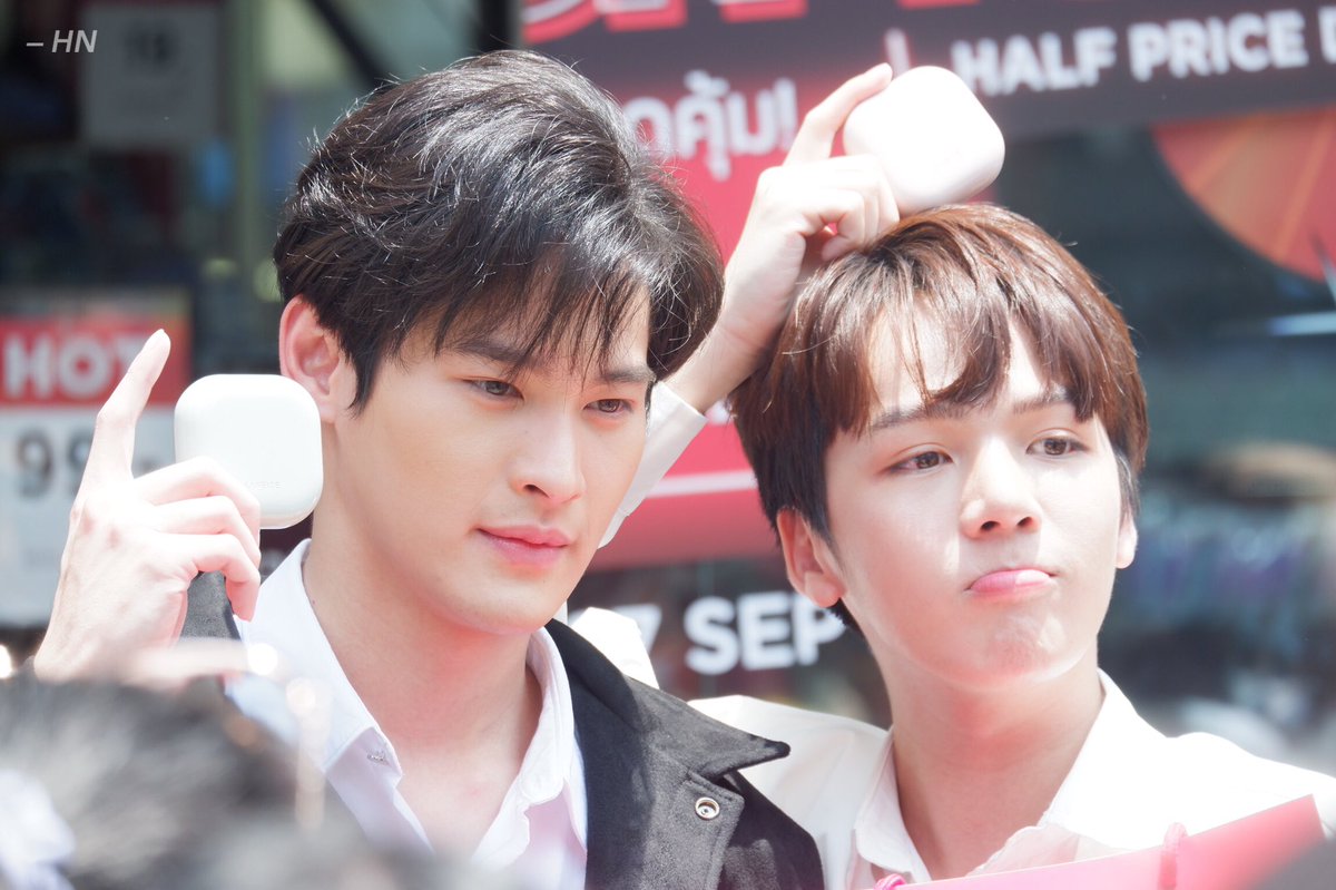 hnsnapp's tweet photo. 200904 — Long time no see ~ 

#cooheart #number_9th 
#LaneigeThailand #LaneigexKaoEarth https://t.co/lI68OeZYKB