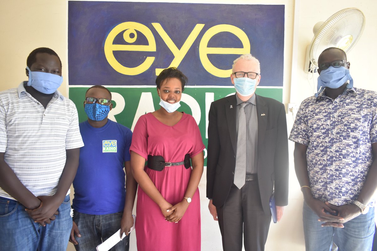 EyeRadioJuba's tweet photo. This morning, In the second hour of the #Dawn Program with @emmanuellodom, He hosted UK Ambassador to South Sudan, @ChrisTrott and @AchuCosta, Chevening Alumnus. 

They talked about opportunities for South Sudanese Students to study in the UK through Chevening Scholarships. https://t.co/uWAQ4q2ULH