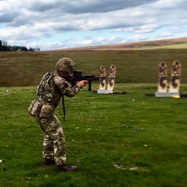 32Engr_CO's tweet photo. Winston's Week. Summer break complete &amp; back to meaningful activity.Variety of employment &amp; spread of location as rich as ever. Highlights include: supporting ops in hot sunny places; diving in cold, sunny places; skill at arms; and a bit of track bashing. #AssaultEngineers https://t.co/c6BXmJdIuO