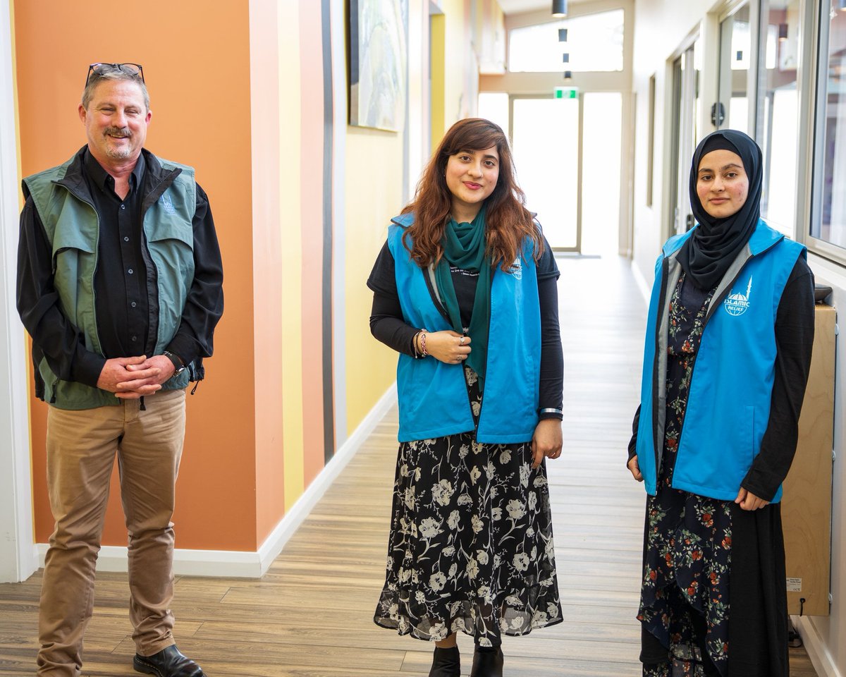Salaam_Aus's tweet photo. Shout out @IslamicReliefAu and @broinneed for their monthly visits to My Home Disability Services.

😊 Helping others smile is one of the best charities one can give! #AussieMuslims #WeAreOne #FeelGoodFriday https://t.co/apsBqAWPzD