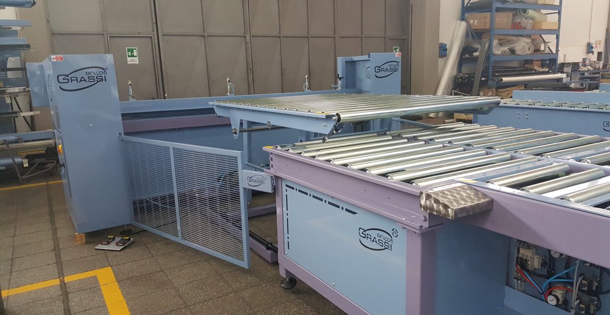 🎖Elleçleme ve Nakliye Makinaları

Yatakların hat girişinden hat çıkışına kadar otomatik olarak taşınması için yüksek kaymalı parlak galvanizli rulolarla donatılmıştır.

 #matressess #productiondesign #machinery  #Yorgan #dikişmakine #elleçleme #taşıma