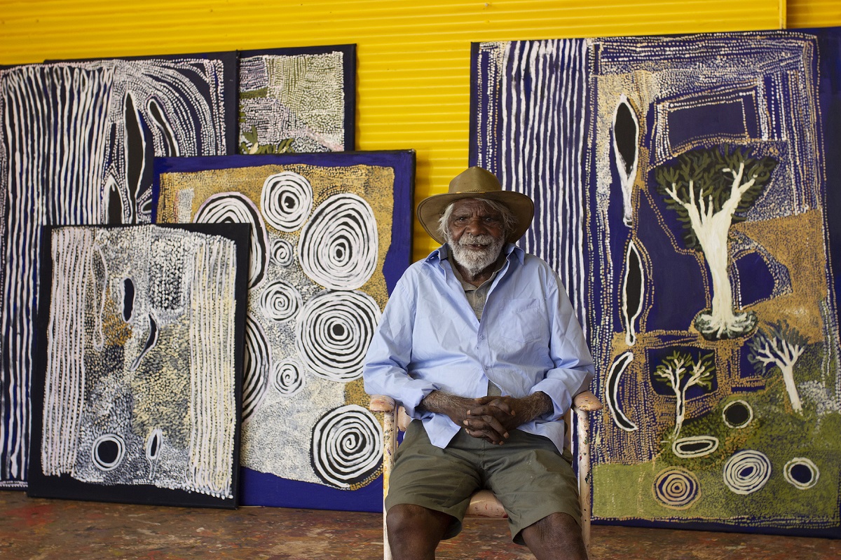 indigenous_gov's tweet photo. Kulata Tjuta (Many Spears) is an exhibition of art from the APY Lands which is headed for France and the Musée des Beaux-Arts in Rennes, Brittany. 
https://t.co/SkZuYha3Dt
#LearnDreamAspire #AboriginalArt #tarnanthi @tarnanthi @agsa_adelaide https://t.co/s7LEVlsv2T
