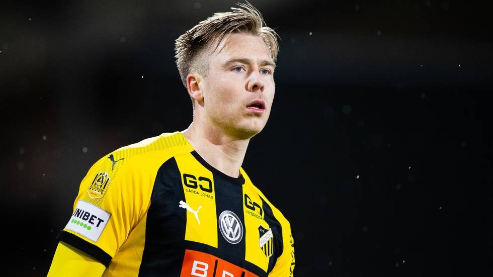 The best strikersAlexander SÖDERLUND (33,  @bkhackenofcl)He's been having fitness problems this year, but he's really reliable and dangerous when on the field, and has a huge role that the team's in the 2nd place.Scored 6 goals and assisted another 2 in just 889 minutes.