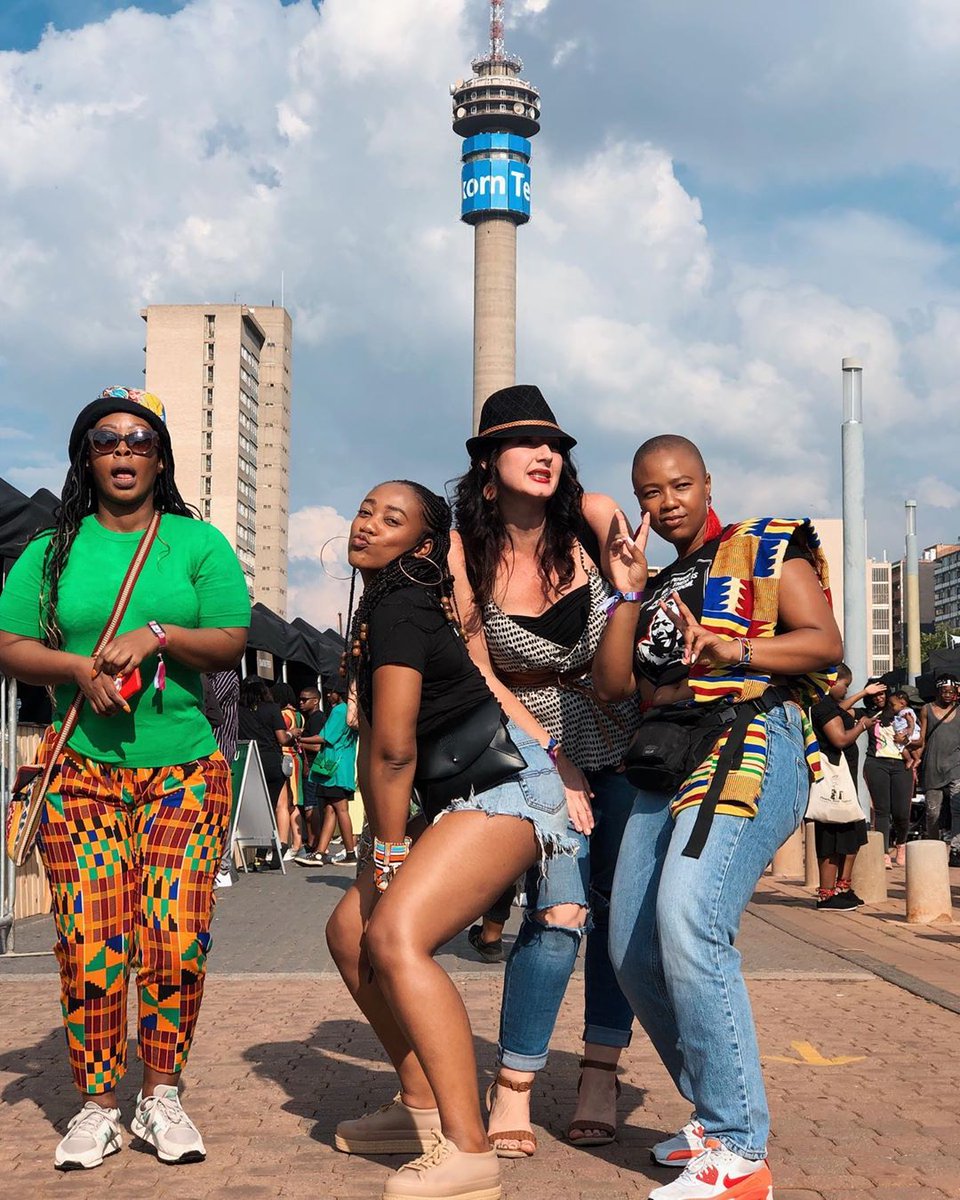 Somewhere in joburg
Only good vibes for week-end.
#visiterlafrique #joburg #johannesburg #southafrica
📷 Senzelme Mthembu