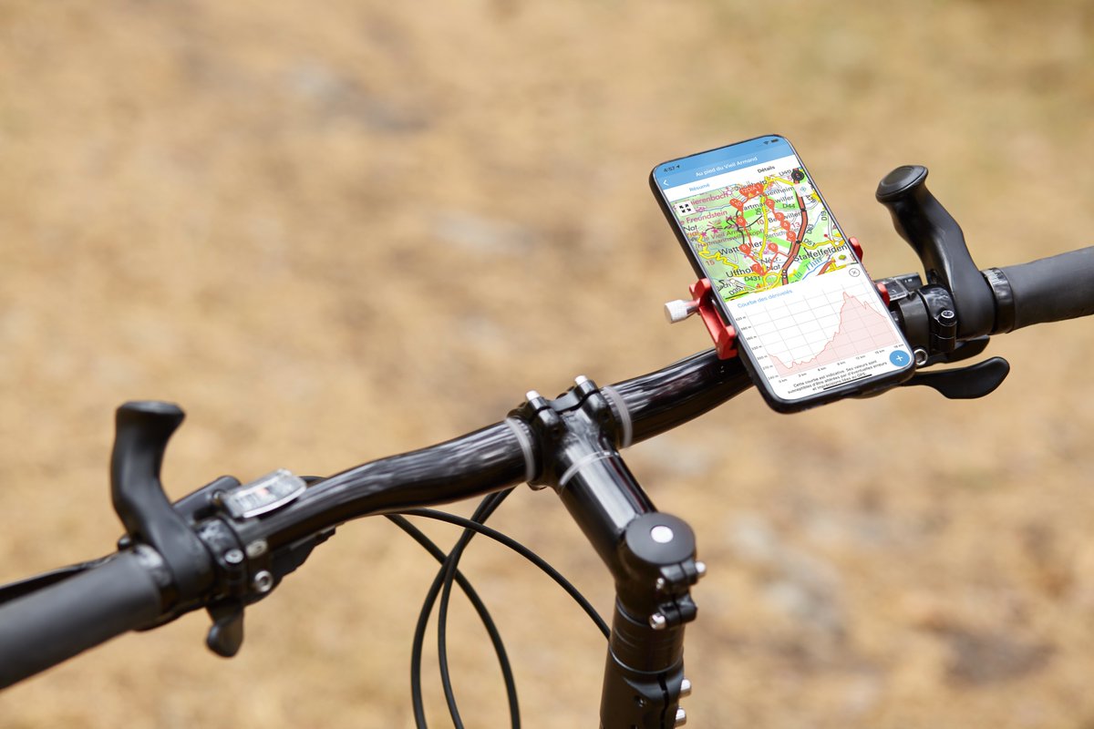 visocyclo's tweet photo. 👋Nous venons de lancer une application mobile de guidage simplifié pour les cyclistes et on s’est dit que cette info pouvait vous intéresser : https://t.co/duUSpb5tc1 😉
#velo #cyclo #app #visocyclo #visorando #presse #journaliste https://t.co/PNwHv7sbCk