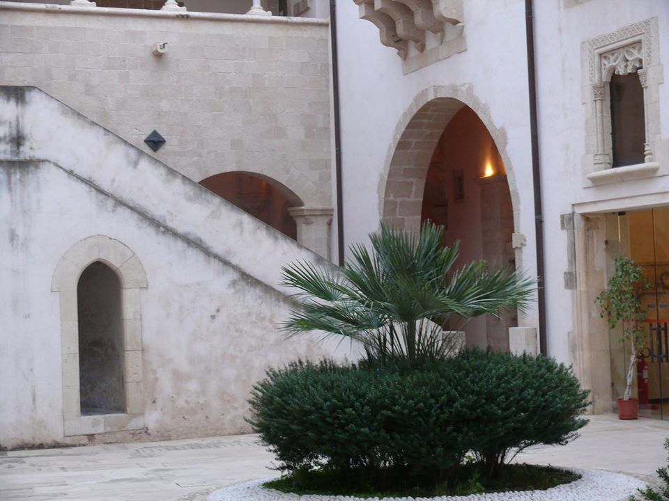 MuseoBellomo's tweet photo. #mettiloinagenda domenica 6 Settembre c'è l'#ingressogratuito dalle 9.00 alle 13.30 prenota il tuo ingresso con https://t.co/epeiU5IrCn https://t.co/6JIrDLlOXb