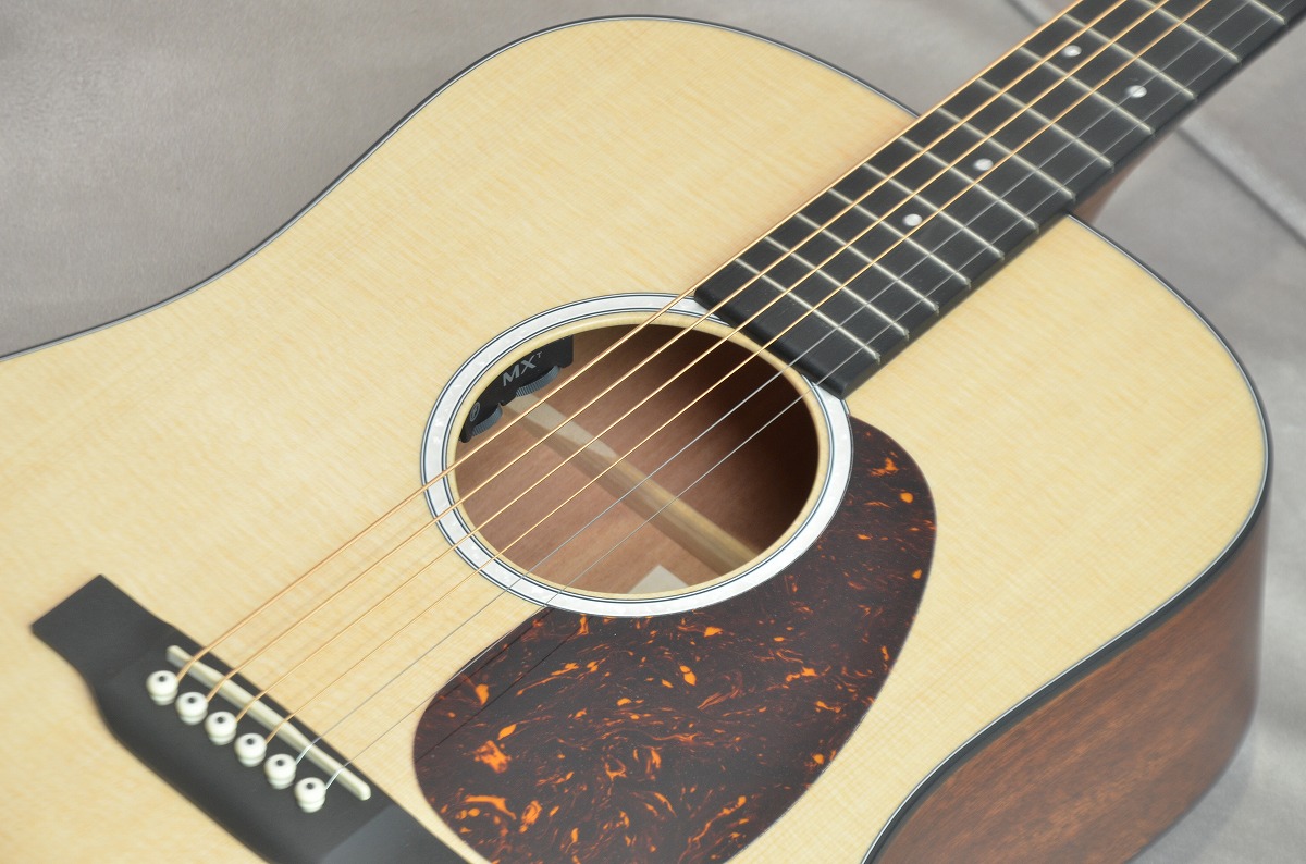 ishibashimusic's tweet photo. D-28譲りのサウンドとルックス!オールサテン仕上げのエレアコ!Martin / D-10E-02
オール単板、サペリ材のD-10E-01も入荷!
#Martin #D10E #エレアコ
^横浜店
https://t.co/66GGNcdizw https://t.co/iLVra0CNh9