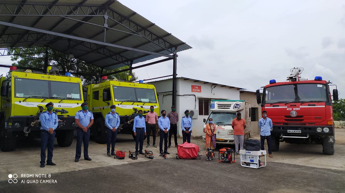 aaikolhaairport's tweet photo. #सुरक्षासहितजलदसेवा
@KolhapurAirport's #FireFightingTeam (#Cat-V) on duty 24x7 equipped with world class ACFTs,Ambulance,MCP & various other #Modern_Resources of #Advanved_Technology for handling all kinds of Medical emergencies, accidents & incidents etc
#SafeAirport
@aairedwr https://t.co/YKA19KxFxQ