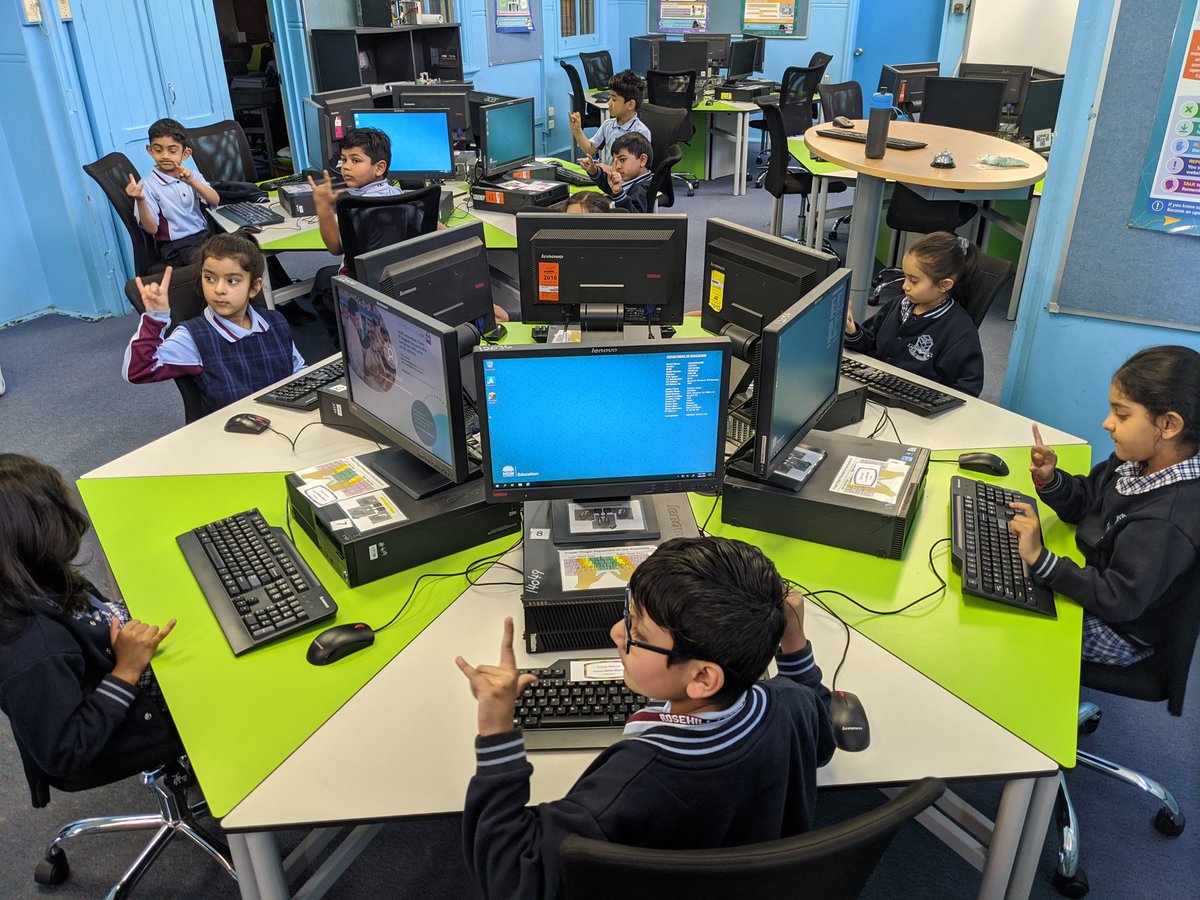 Miss Dunstan tweet media