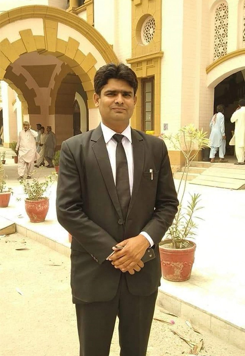 ShaanFalak's tweet photo. This is terrible, Joint Secretory General of SSF and advocate of Sindh High court @azad_muhib went missing since morning , presumably abducted by unknown persons,  he must be immediately released. 
#BringBackSajidGondal
#BringBackMuhibAzad https://t.co/M7H64rcJx0