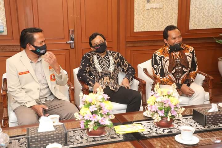 Silahturahmi PP Pemuda Muhammadiyah Dengan Menteri Tenaga Kerja RI Ibu Ida Fauziyah.
Semoga Menjadi Sinergi Kedepan Dalam Meningkatkan Kualitas Generasi Muda Indonesia.