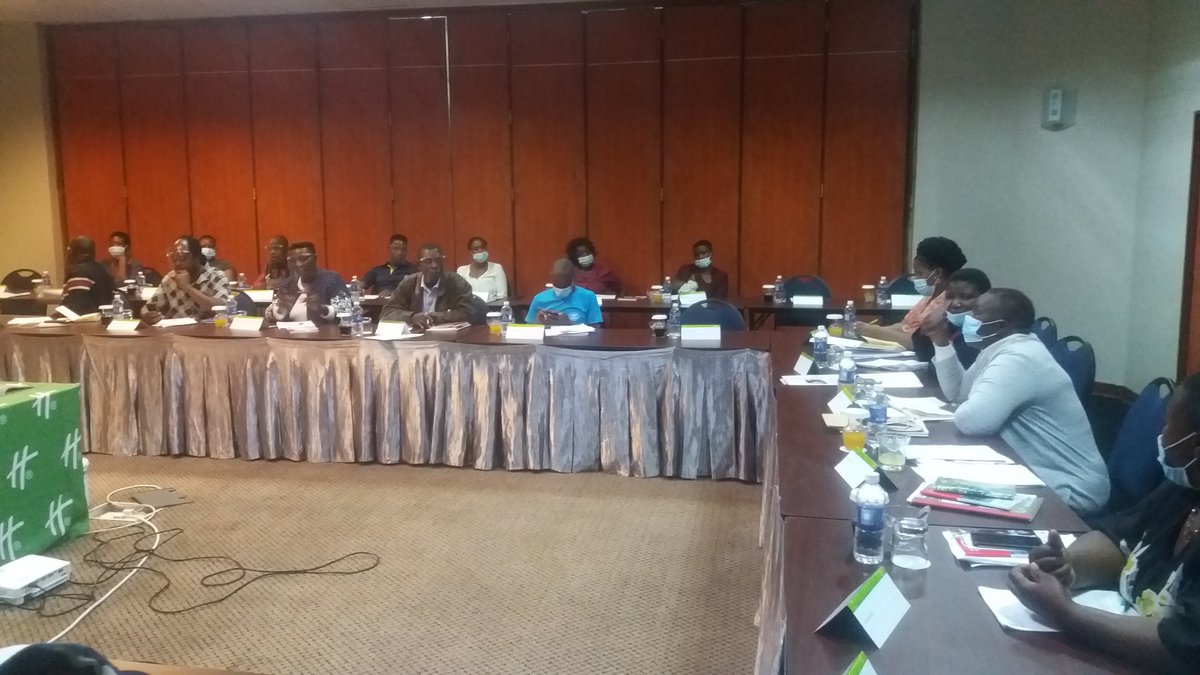 sophietakuva's tweet photo. Day 4 @SHE on chemical poisoning management. miners are encouraged to use product safety data sheet~"information relating to occupational safety &amp; health for the use of various substances &amp; products",SDSs are a system for cataloging information on chemicals - compounds &amp; mixtures https://t.co/uhWsFpNk4J
