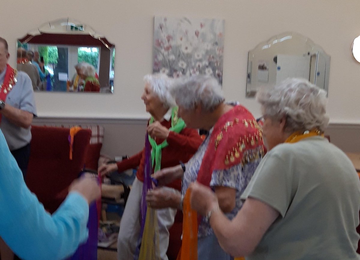 wessex_society's tweet image. Our residents at Pennant house enjoyed a Music and Movement class yesterday afternoon hosted by our Activities and Volunteers co-ordinator, Mark. 

#musicandmovement #lightexercise #chairexercises #movement #musicappreciation #lovepoole #independentliving