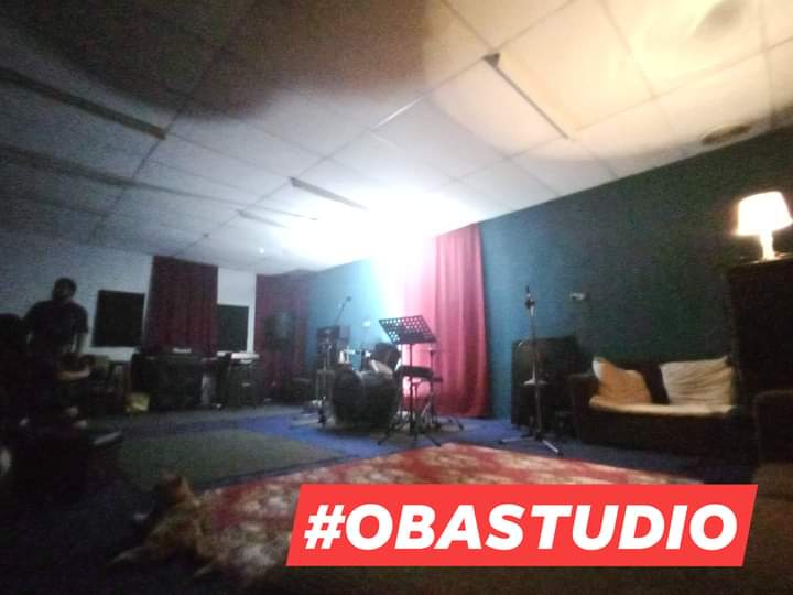 InnocentclairM's tweet photo. @KKCity Siapa yang ingin buat rakaman audio atau jamming, boleh datang dan contact kami di number 0135516825. Jangan risau keadaan studio selalu di sanitize #musicrelated https://t.co/zSxgnfmn7z