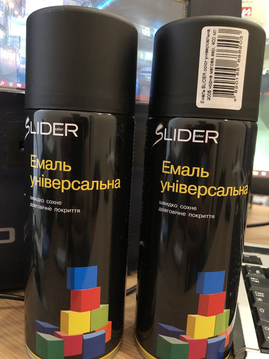 WowihaY's tweet image. Продовжую кастомити. #CustomMod щось с карбоновою плівкою поки не виходить, узяв 2 банки аерозольної матової чорної фарби. Якщо буде час, спробую сьогодня пофарбувати деталі корпусу.