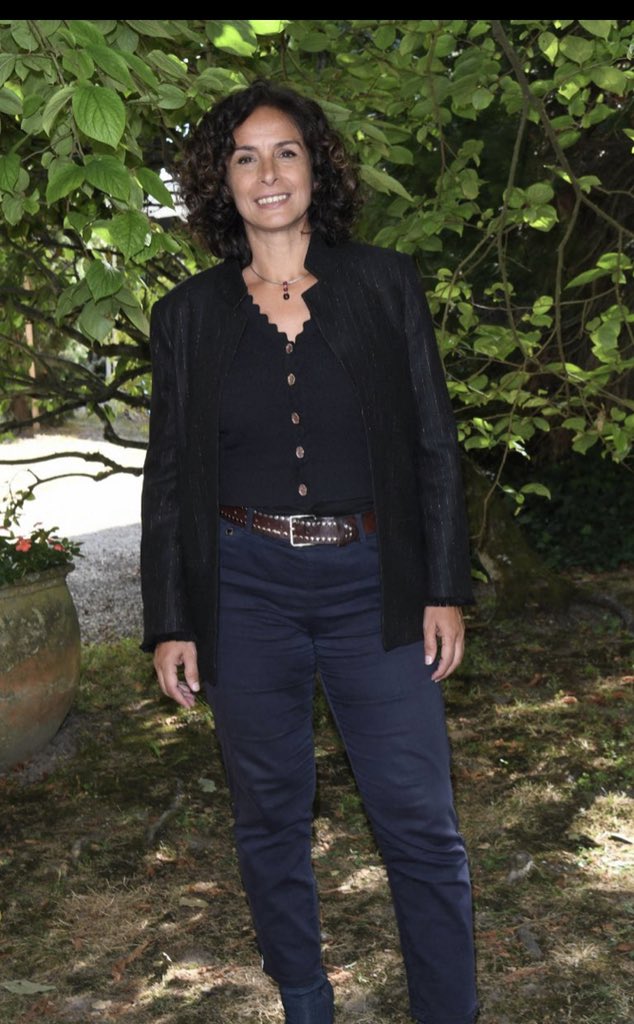 mumagellan's tweet photo. Souvenir de l’avant-première de #professiondupere au festival d’Angoulême. ( que j’ai adapté avec le réalisateur #jeanpierreameris ) Si bel accueil ...
#sorjchalandon #adaptationcinematographique #festivaldangouleme #benoitpoelvoorde #audreydana #olivierdelbosc #juleslefebvre https://t.co/JobZZgGnHR