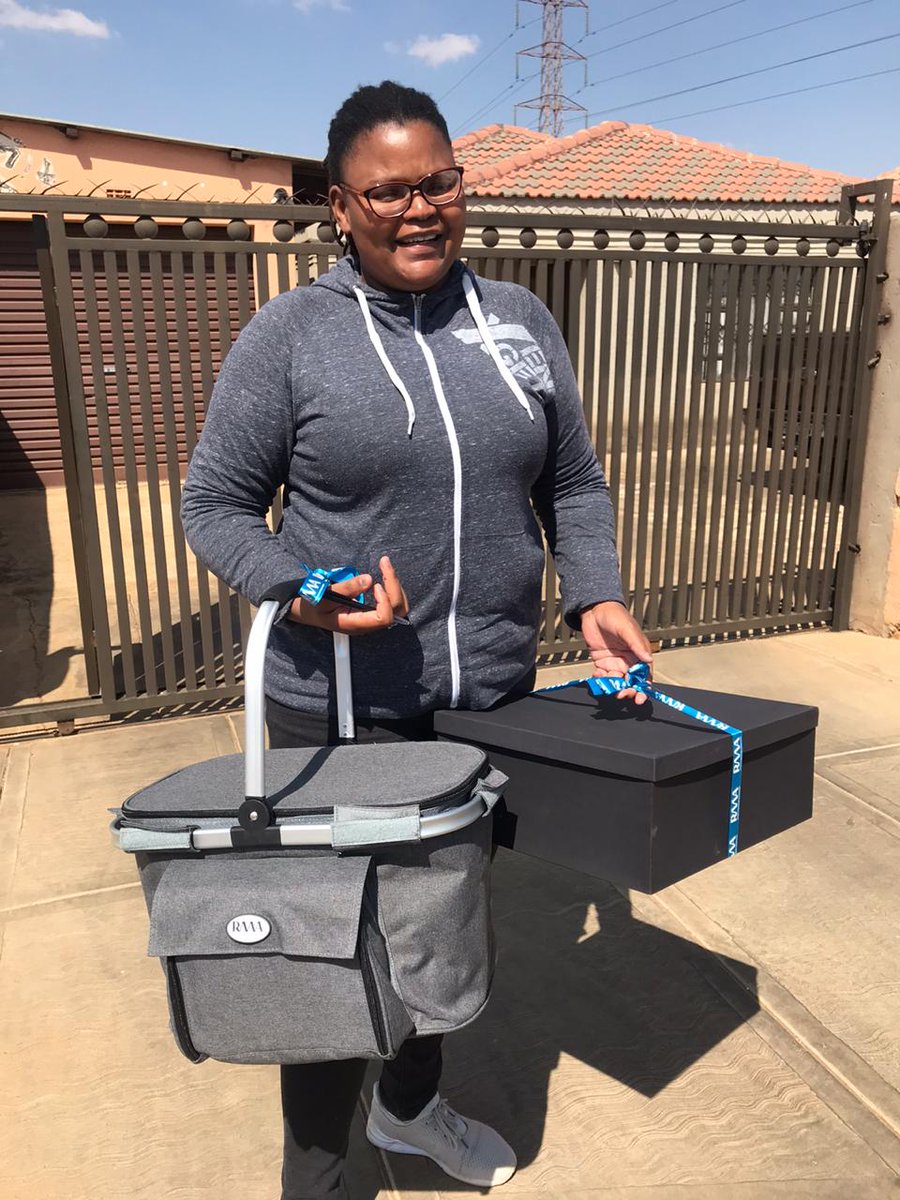 RMAssurance's tweet photo. The past months have not been easy on our employees. A Pick-Me-Up treat is what we all needed. Today all RMA employees are spoiled with treats to enjoy with their families while we all Unplug and Unwind. Happy Pick-Me-Up Day to all RMAers. #RMACovidCare #RMAPickMeUpDay https://t.co/PPiruSSir3