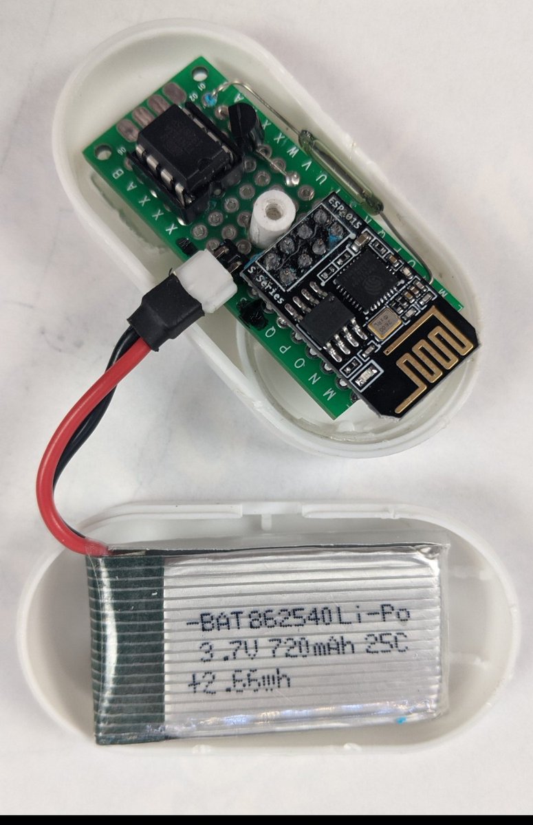 MrDIYca's tweet photo. 2nd prototype: this time I am using #Attiny13a instead of #Attiny85. 

So far so good but the reed switch is acting up - triggering just by movement .. also I'm surprised the LiPo 4v didn't damage the #ESP-01 yet🤞

#ESP8266 #UltralowPower #doorSensor #ESPNOW https://t.co/Lo37lc6YgQ