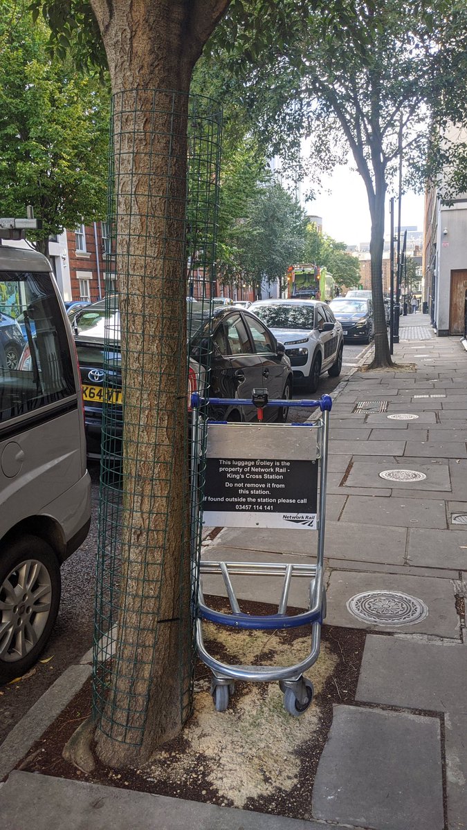 fredmallin's tweet photo. @NetworkRailKGX spotted one of yours on Northdown Street N1. https://t.co/Yte1NtXq59