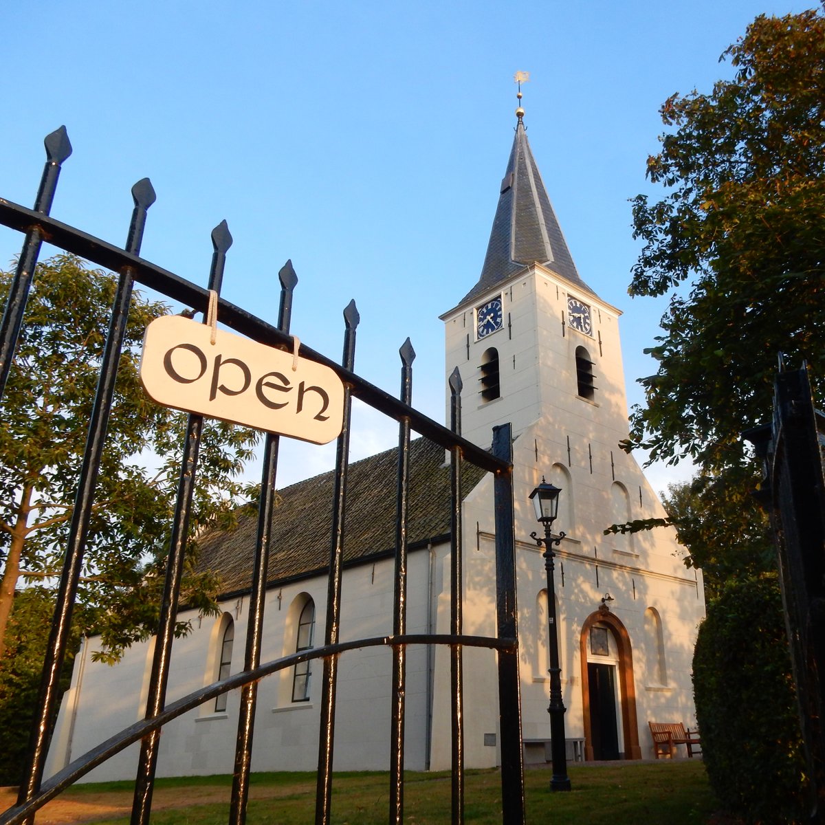 GroningerKerken's tweet image. Vacature SOGK - Medewerker Communicatie en PR
Wegens het bereiken van de pensioengerechtigde leeftijd van onze huidige medewerker Communicatie en PR, zijn we op zoek naar een geschikte opvolger voor deze veelzijdige baan voor 32 uur per week. groningerkerken.nl/nl/sogk/vacatu…