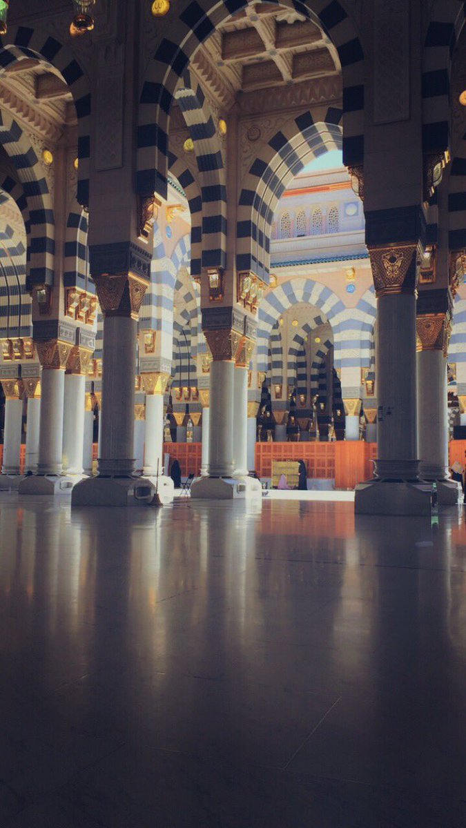 sugar_cube1990's tweet photo. " الله ينشُر فِي مضائِقنَا الرِّضا ، الله يفتَح ألف بابٍ للرّجاء " ☁️💌

#يوم_الجمعة 
#تصويري https://t.co/BM6kWlH6f9