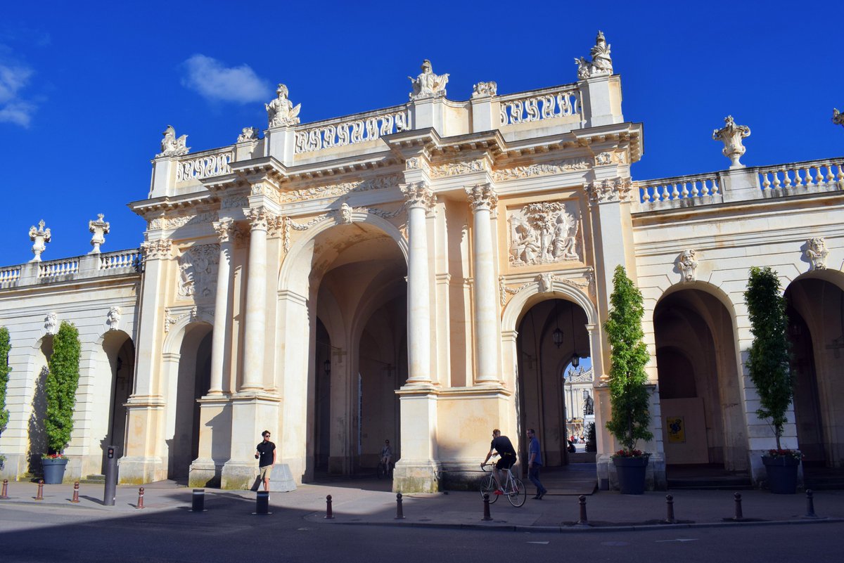 Mon_Grand_Est's tweet photo. A découvrir sur le blog : le magnifique arc de triomphe de #Nancy (18e s.), un monument classé à l'Unesco ►►
https://t.co/ecy6GmBoEO
.
.
.
#NancyTourisme #MeurtheEtMoselle #AmazingLorraine #DestinationNancy #EnFranceAussi #MagnifiqueFrance #ExploreFrance #coupdecoeurgrandest https://t.co/cPQ7L7cW92