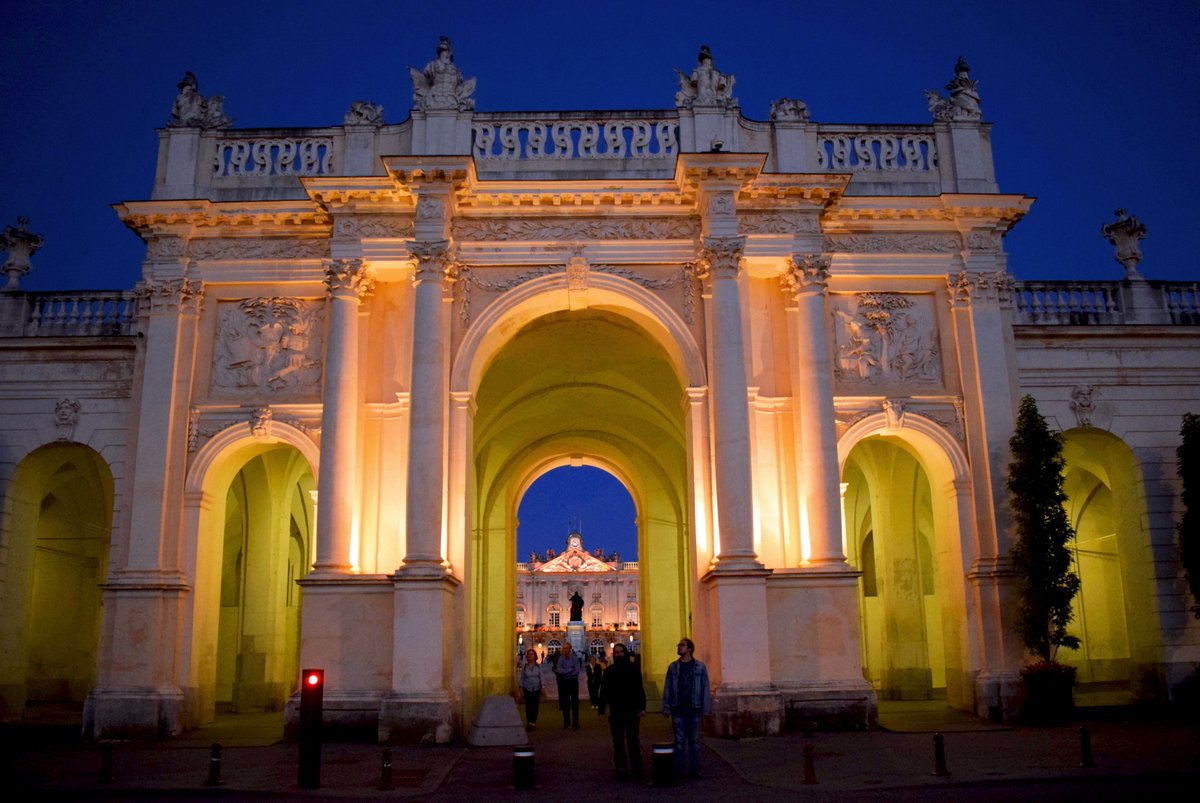 A découvrir sur le blog : le magnifique arc de triomphe de #Nancy (18e s.), un monument classé à l'Unesco ►►
mon-grand-est.fr/arc-de-triomph…
.
.
.
#NancyTourisme #MeurtheEtMoselle #AmazingLorraine #DestinationNancy #EnFranceAussi #MagnifiqueFrance #ExploreFrance #coupdecoeurgrandest