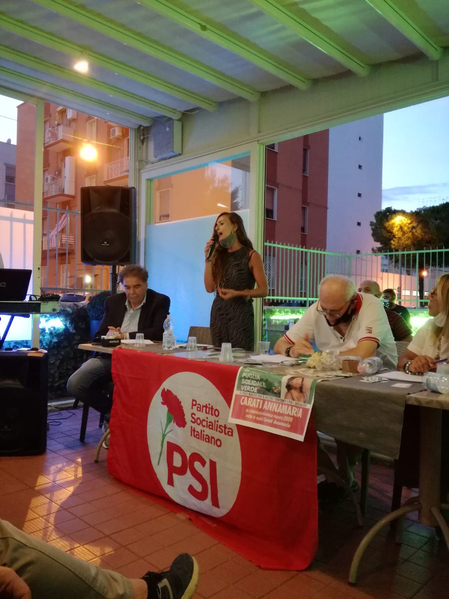 fr_dambra's tweet photo. Meravigliosa iniziativa a #Taranto. È necessario varare un #GreenNewDeal che tuteli salute, lavoro e ambiente. 
Serve un piano #ecosocialista per questa #città: #riqualificare #bonificare #tutelare #valorizzare. 
"I politici guardano alle elezioni. Gli statisti alle generazioni." https://t.co/bAKBMBt7H8
