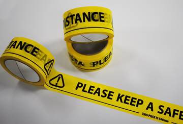 AdamReece66's tweet photo. New from Metamark

T-SDT-36 Distance Floor Tape 

48mm x 33m roll (Box of 36)         
 
Everyday utility tape for floor marking. 
This black and yellow vinyl tape has the wording PLEASE KEEP A SAFE DISTANCE already printed on it, along with a 500mm distance indicator message. https://t.co/IzwQUzWt8b