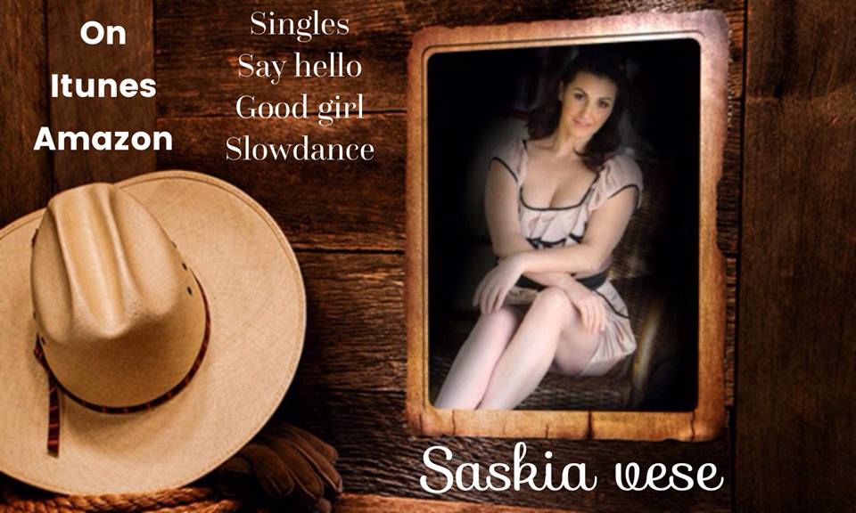 sassy_nashville's tweet photo. weve decided t release Hometown Ghostown as a single ! then i might release another nashbille album single or the nashville EP!! thats wat was talked about yesterday ! :-) xox https://t.co/t694EW5vJT