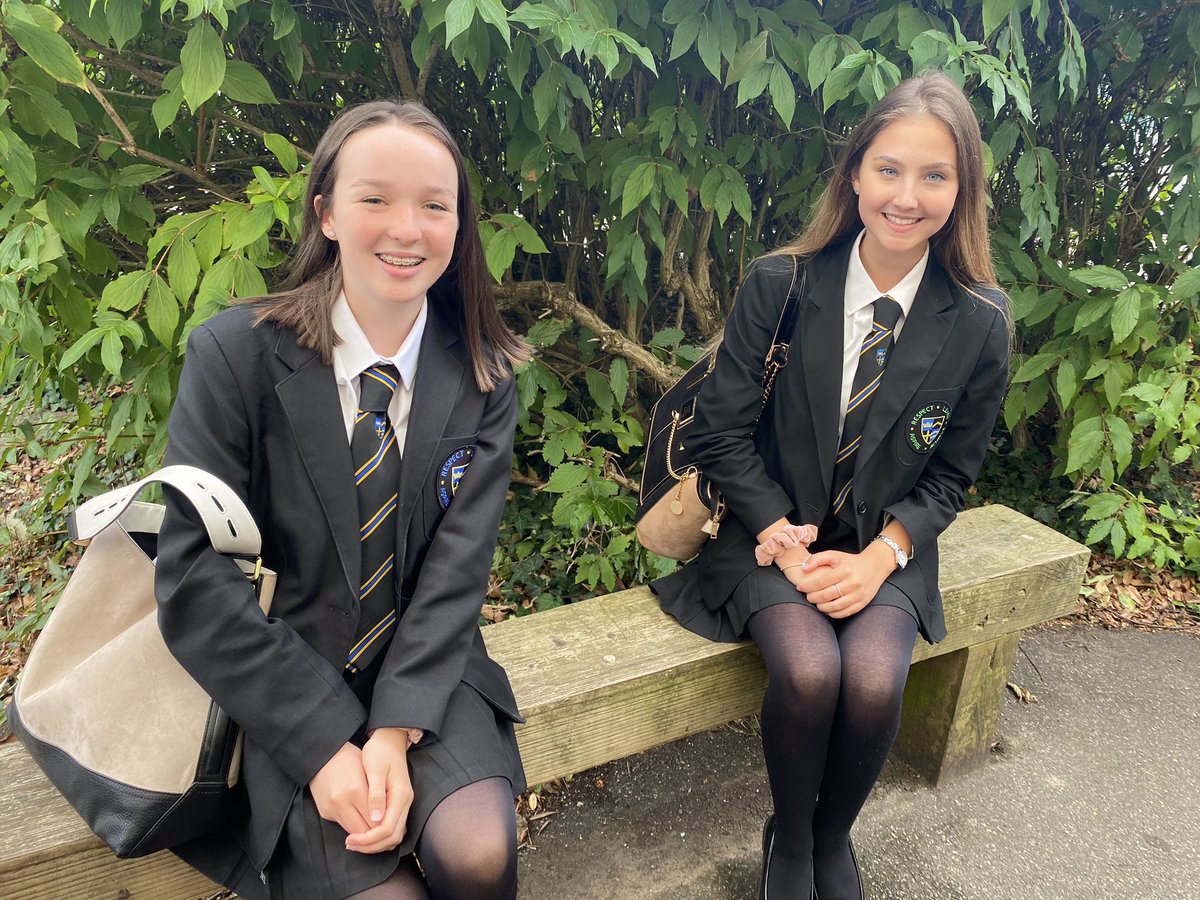 TimSmith2021's tweet photo. 1/2 Celebrating our first group of @MagnaCartaSch Prefects https://t.co/6y28Gz7ZAn